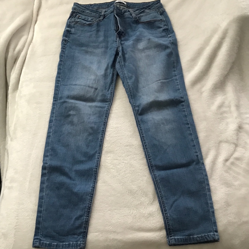 🚫SOLD on Mercari🚫Kensie Effortless Ankle Jegging